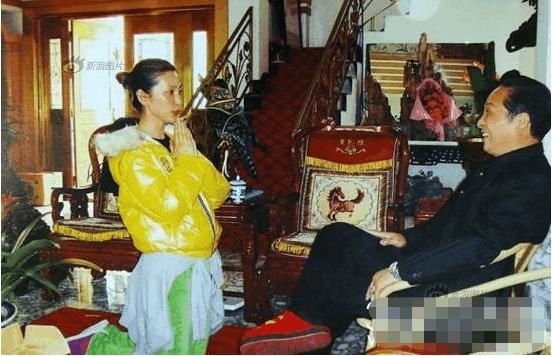 袁立手撕李冰冰火力再升级!这一次连晒3张她与