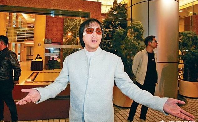 澳门赌城教父崩牙驹为争地盘厮杀上海仔恩怨不