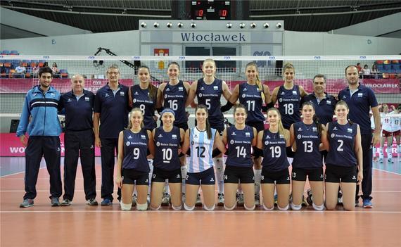 阿根廷女排公布奥运12人 20岁美女主攻落选