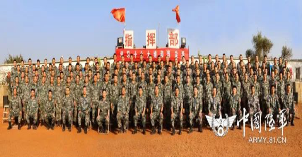 暖心!中国轮换交接指导组看望南苏丹维和工兵部队官兵 暖心!中国轮换交接指导组看望南苏丹维和工兵部队官兵