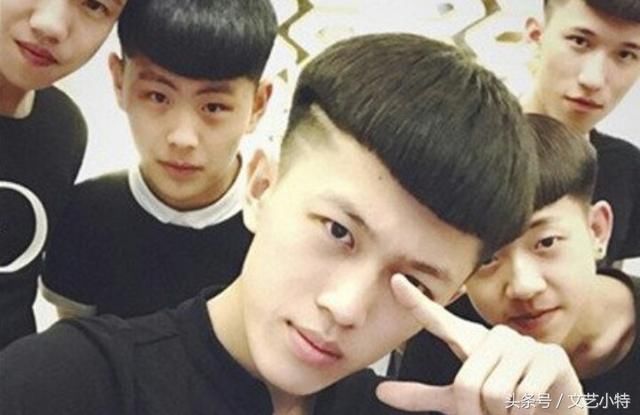 快手最赚钱的几位吸金主播,一小时净赚20万!