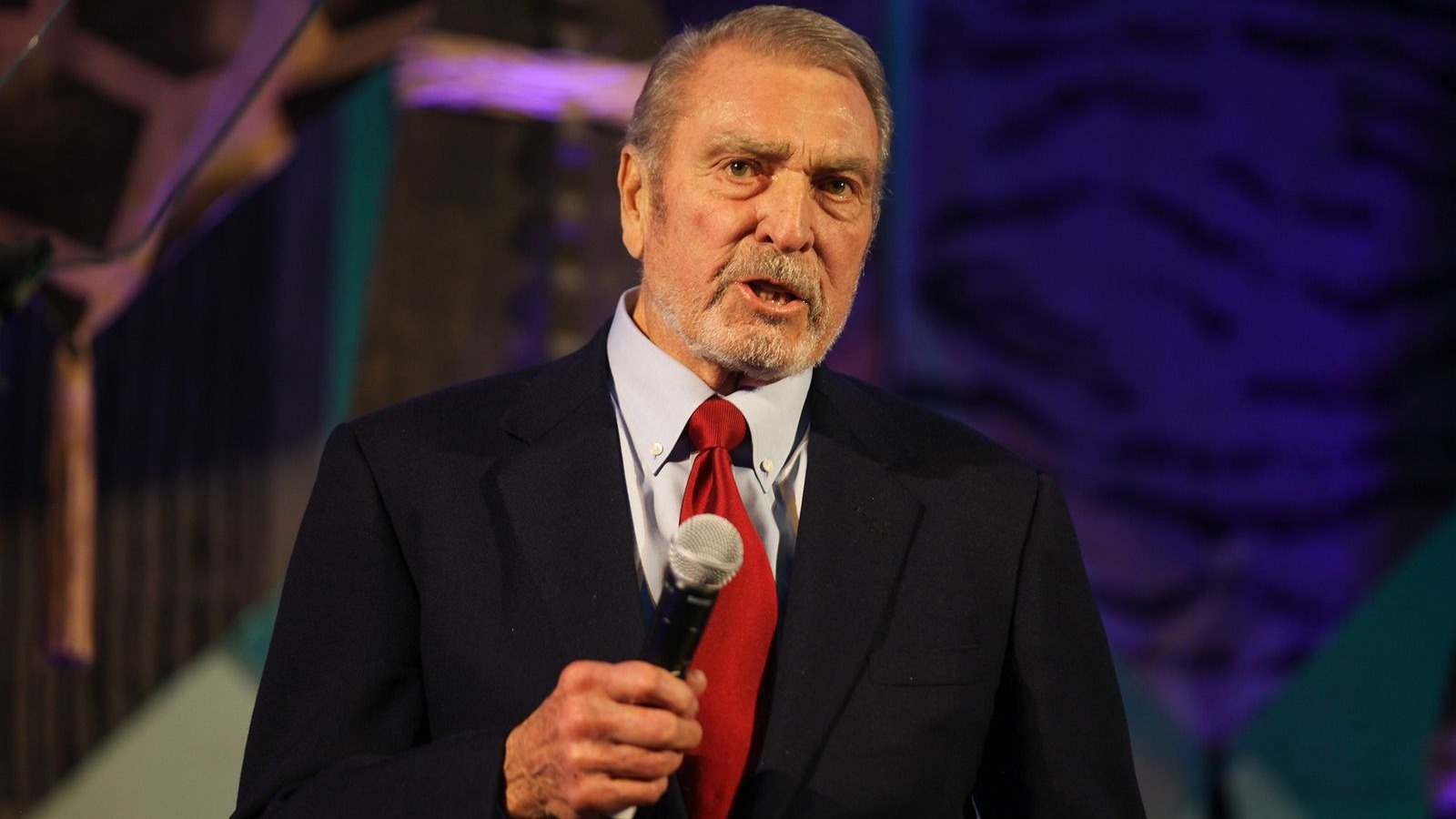 迪士尼前CEO罗恩-米勒去世 终年85岁 迪士尼前CEO罗恩-米勒去世 终年85岁