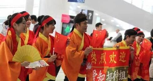 日本旅游业绩再创辉煌,日本商家:中国游客是衣