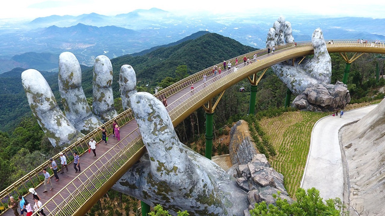 越南岘港佛手桥图片