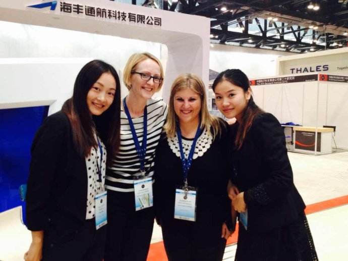 90后女大学生精通各种语言,开翻译公司,月入2