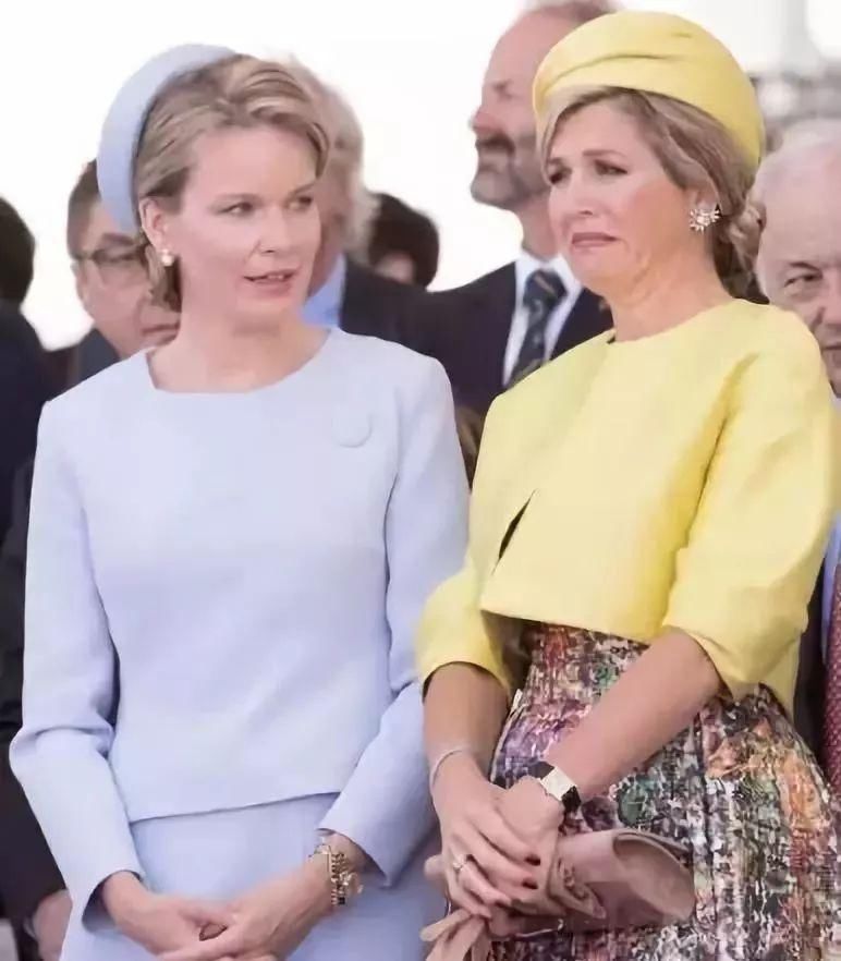 梅根终于嫁给哈里王子,她可不是唯一一个被家