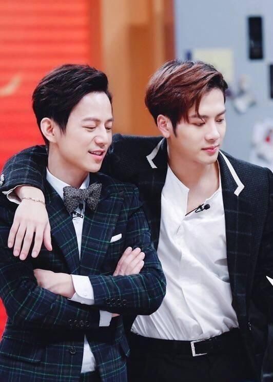 档何炅迅速成综艺新宠,他是个超孝顺好男孩,还