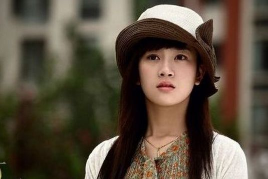 整容完又后悔,郑爽张檬取出假体越来越清纯,只