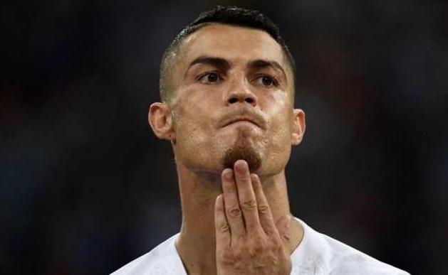 皇马真要买他替C罗?世界杯一数据完爆C罗梅