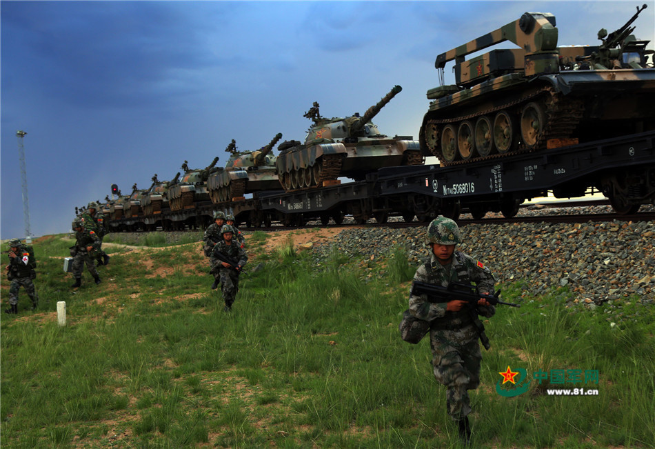 军某旅党委机关推行派出办公机制"上门服务"让官兵少跑腿解放军报讯