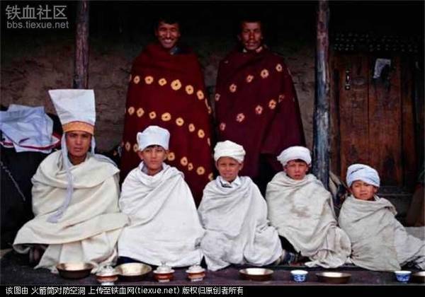 这样一妻多夫的习俗确实有点让人难以理解。