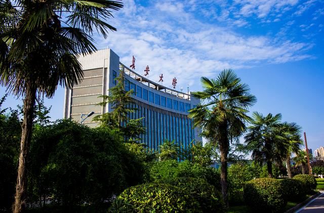 港珠澳大桥,青藏公路,秦岭终南山隧道的关键技术,原来都出自这所大学!