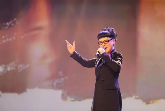 中国著名女高音歌唱家胡晓晴独唱