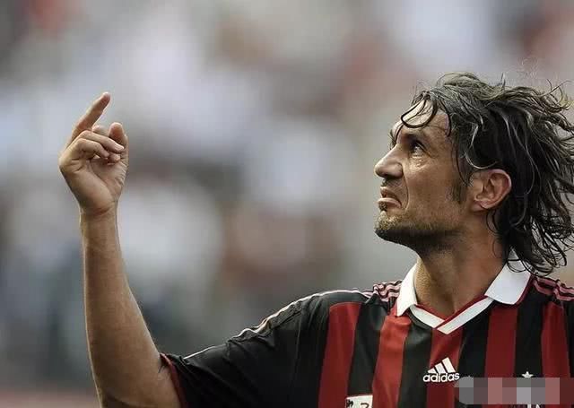 为何说世界足坛一对一没人能能防住的是梅西而