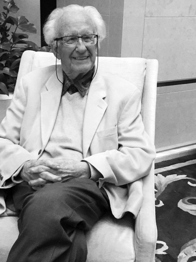 "和平学之父"约翰·加尔通.