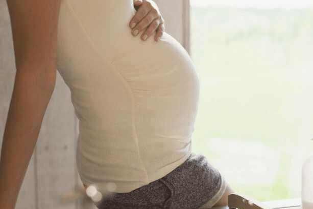 怀孕3个月孕妇腹痛出血,就医诊断胎儿不保,原