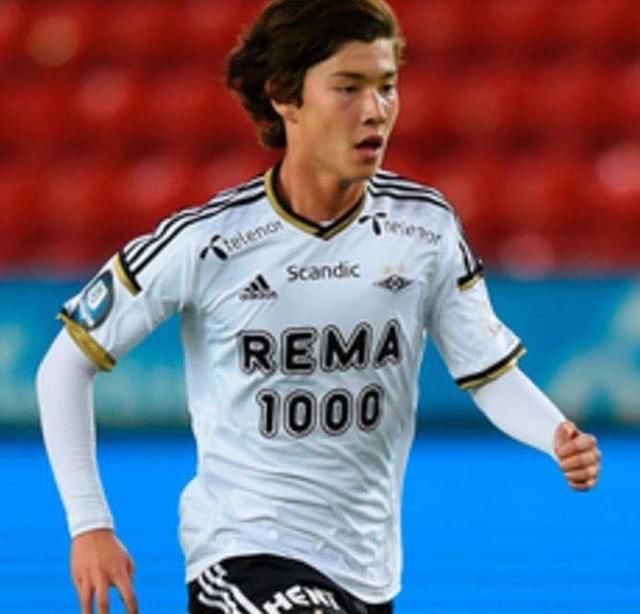 足协终于出奇招,计划归化4名海外华裔球员,网