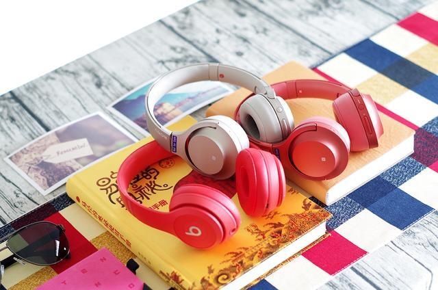 美貌与高音质双重碾压 索尼耳机WH-H800比B