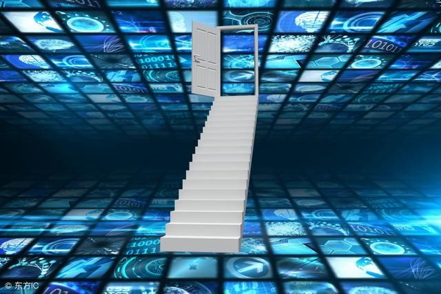 十八层的小高层一梯两户,九十四平公摊面积得