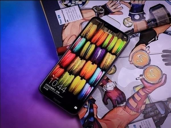 7月份什么手机最值得买?FindX 荣耀Play 一加