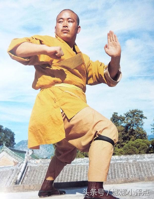 少林寺最年轻方丈释永信练功秘照,看上去武术高强