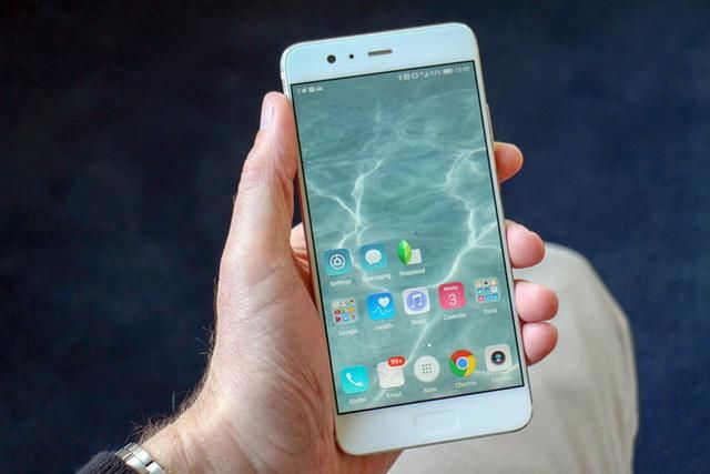 华为P20 Pro与华为P10 Plus:一年是科技行业的