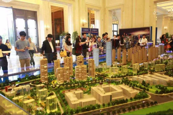 房地产变天了!2019房产税出台,房价大幅下降