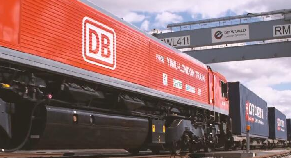 《丝路微纪录》之“一带一路”特别节目:出发吧,班列 《丝路微纪录》之“一带一路”特别节目:出发吧,班列