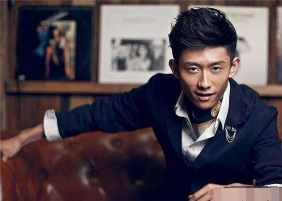 爱用大背头垫身高的男星排行榜 点名王凯、张