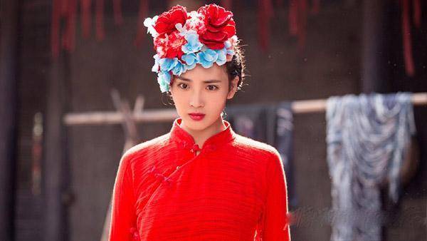 河神里的脏辫大波浪真的没有夸张吗?