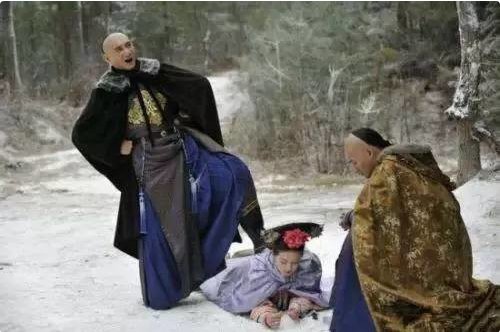 范冰冰吃蜘蛛,吴奇隆脚踩刘诗诗,明星搞怪自拍