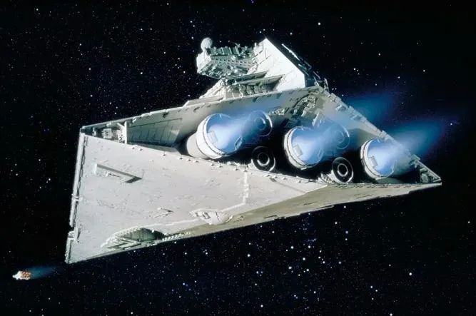 星球大战》中试图袭击"千年隼号"的双离子引擎战斗机还发不出一点动静