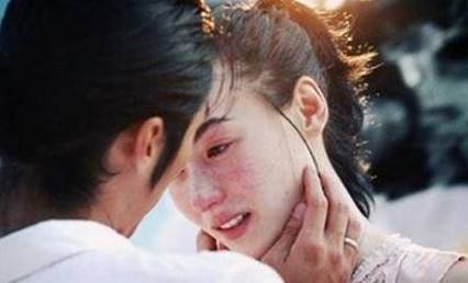 张柏芝终于哭着说出俩孩子父亲是谁,太扎心了