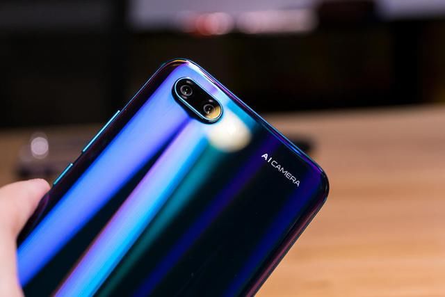 只有四款!2500元左右最值国产机推荐