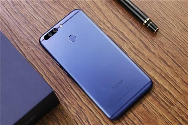 荣耀火麒麟暴跌?麒麟960+4000mAh仅1898