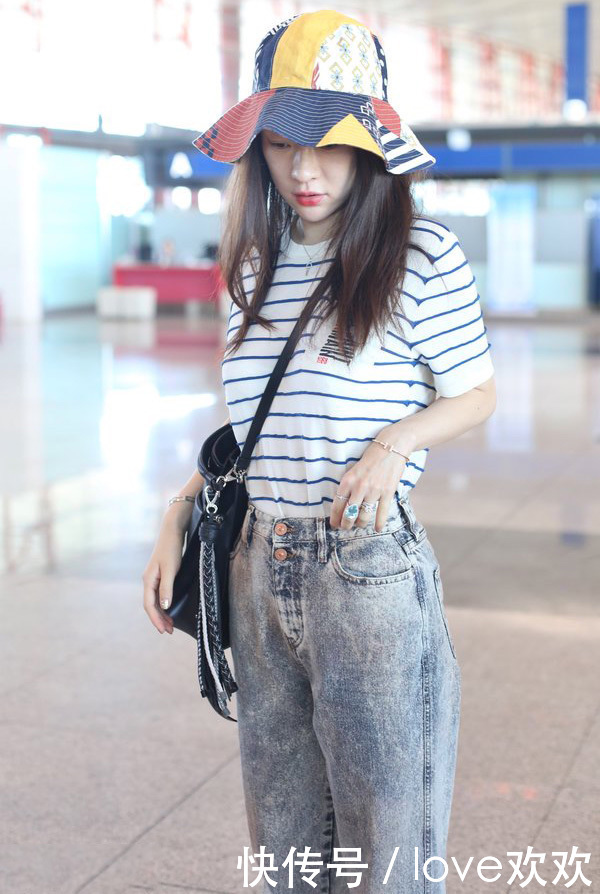 霍思燕机场与神秘男子拥抱被拍,网友直呼:他可