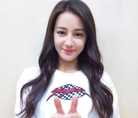 最受韩国人喜爱的4位中国女星,赵丽颖垫底,第