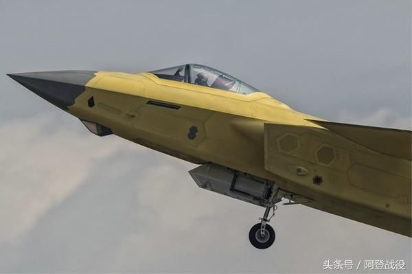 歼20 现在服役了多少架 哪年可以形成战斗力