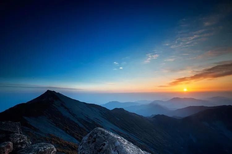 西岳华山是秦岭海拔最高的山吗?