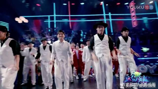 《这就是街舞》总决赛:亮亮淘汰止步4强,韩宇