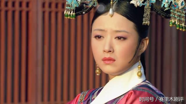 甄嬛传的作者在第一集里还客串了一把,她的角色还是流潋紫!