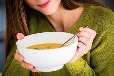 一个中医老偏方,止痒去湿疹很干净,用过说好!