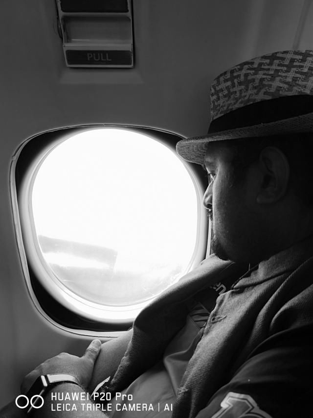 权威外媒丨华为P20 Pro:徕卡三摄与AI摄影大师