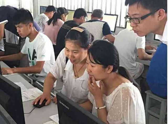 高考填志愿选省内的还是省外的大学好?父母会