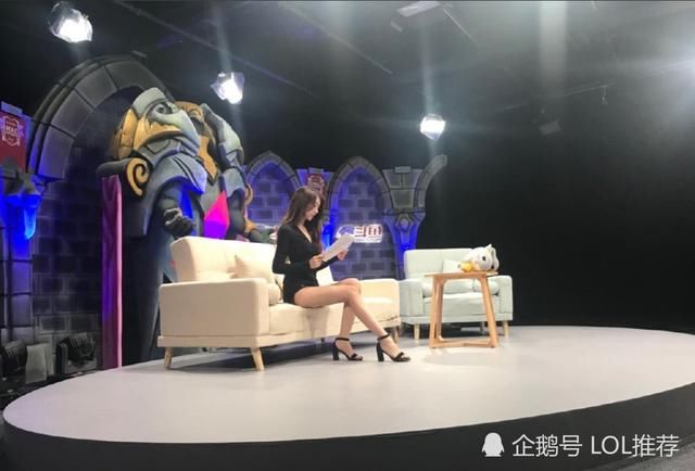 美女主播饺子君晒福利照,她就是那位德杯火了