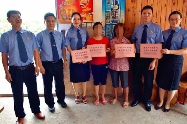 少女险遭强奸,藤县父女俩见义勇为一死一伤获