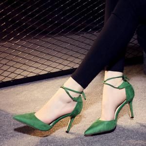 穿高跟鞋很累?学会这样穿,洋气又增高,小个子