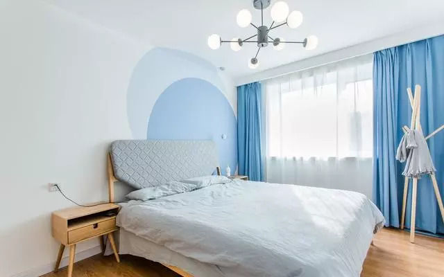 头一次见墙面这样刷漆的,70平小户型装修出来