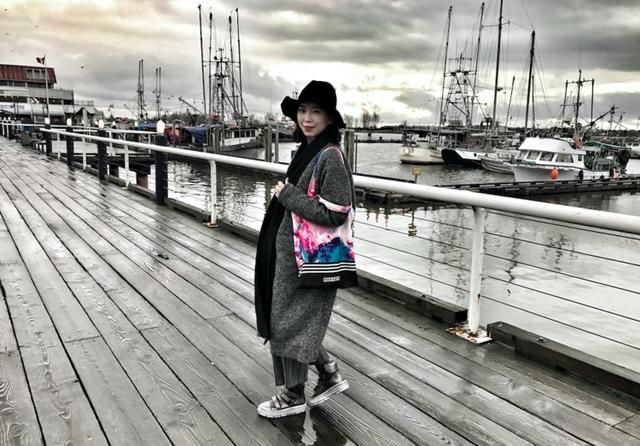 她是明星的助理,也成为了 Keep 里的明星