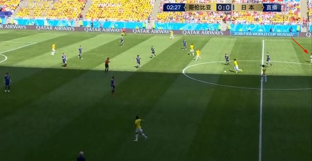 裁判帮助日本送红点?仔细看才发现,哥伦比亚似